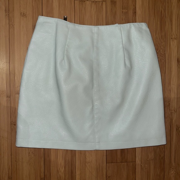 Mint Green Front Zipper Skirt - Picture 5 of 5